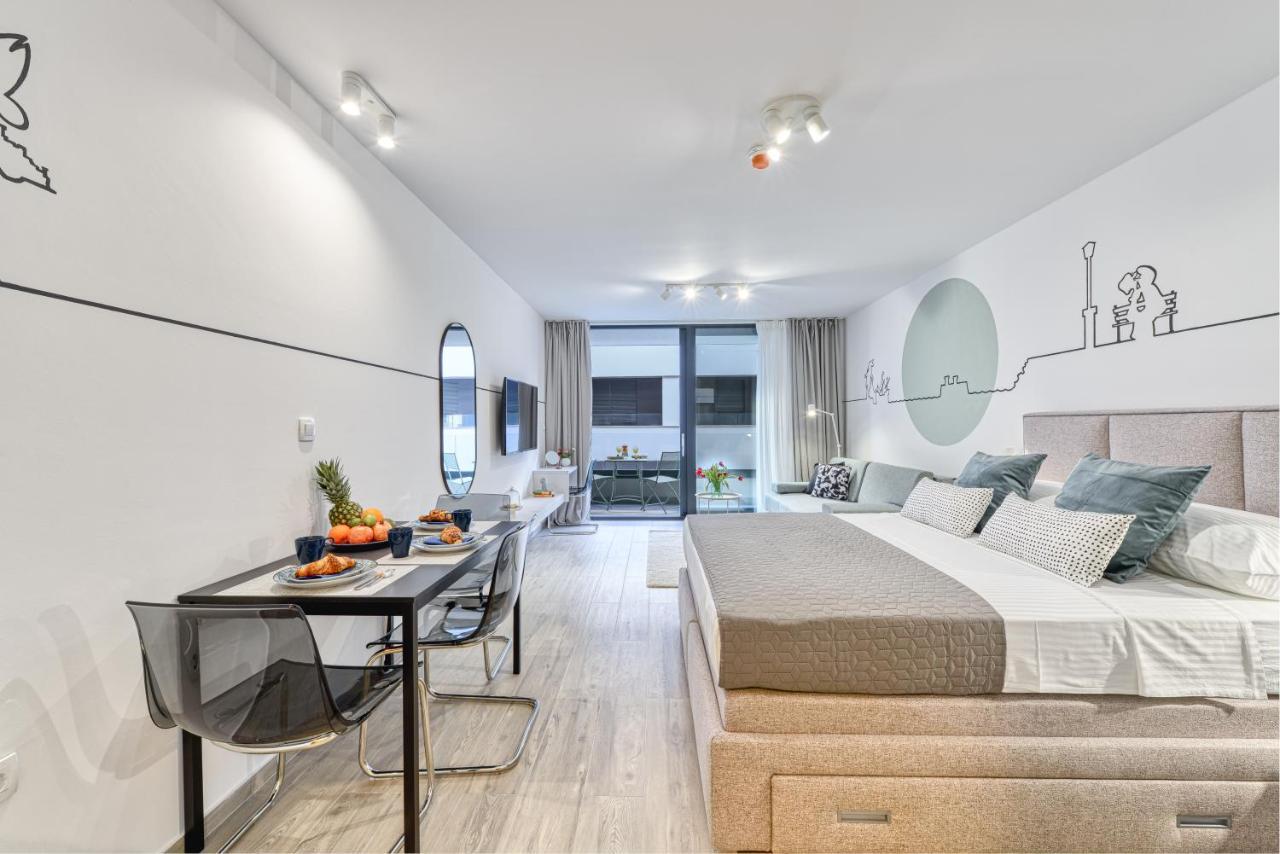 Hica La Linea With Balcony Apartman *