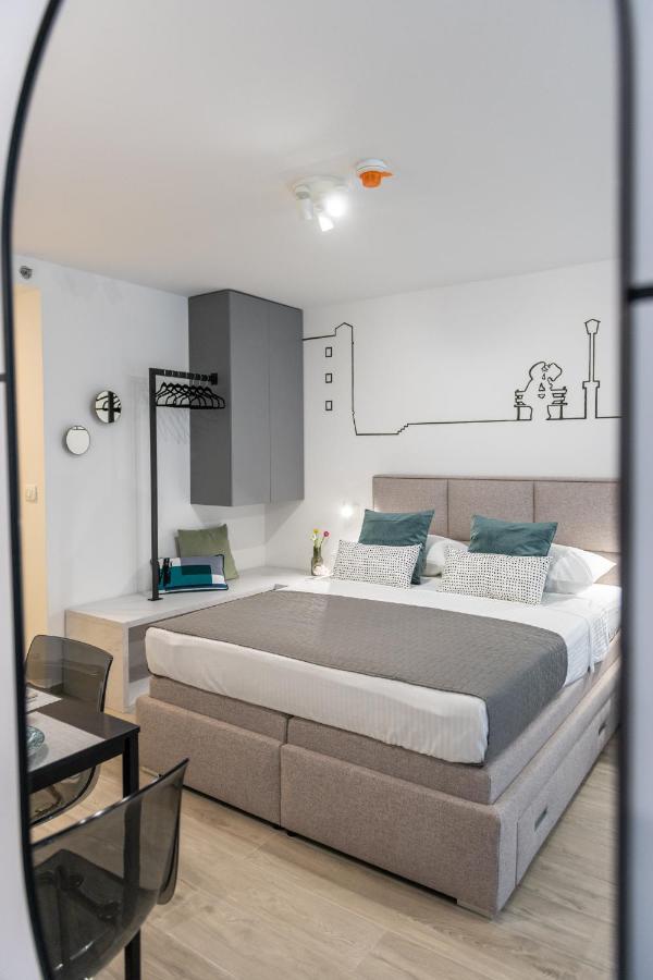 Apartman Hica La Linea With Balcony