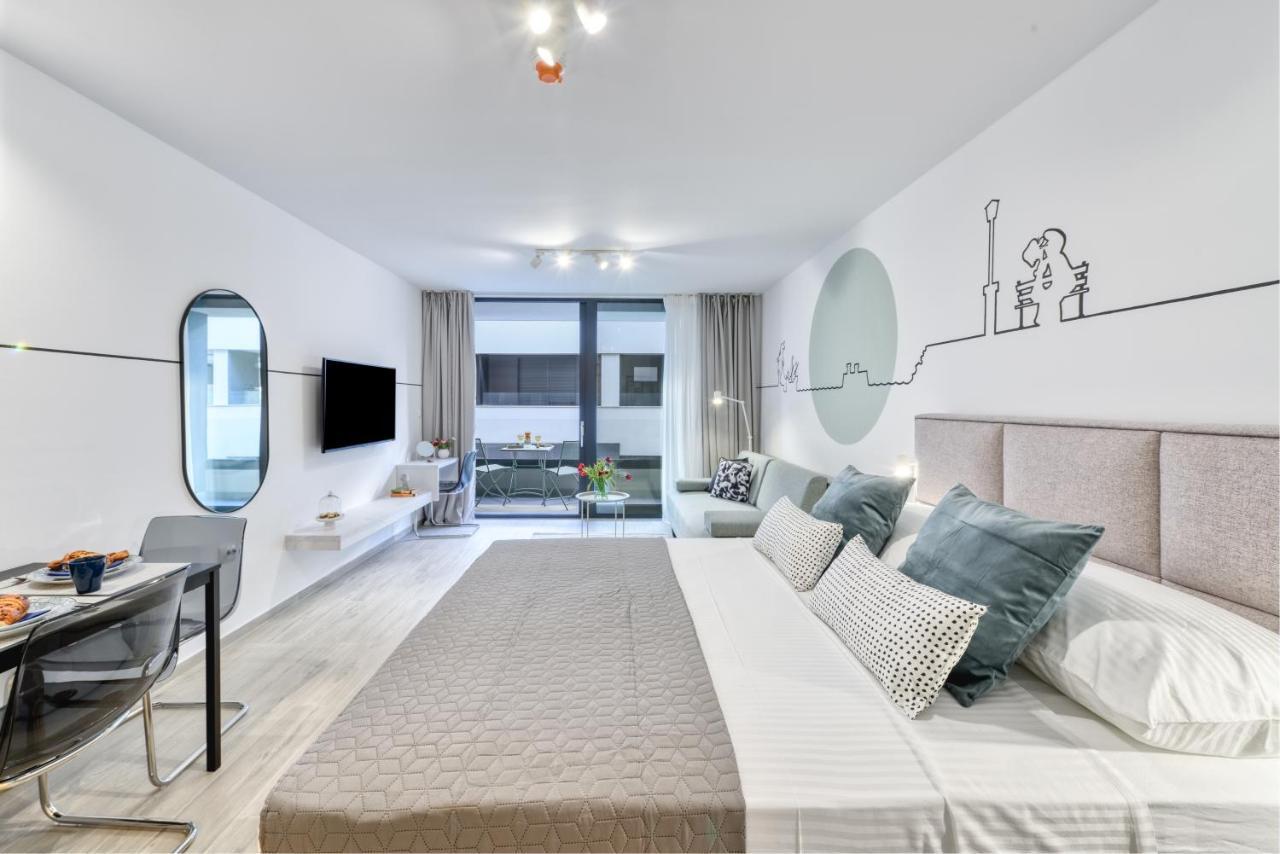 Hica La Linea With Balcony Apartman *